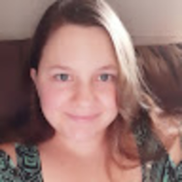 Meet your Posher, Ashley - Picture 1 of 1